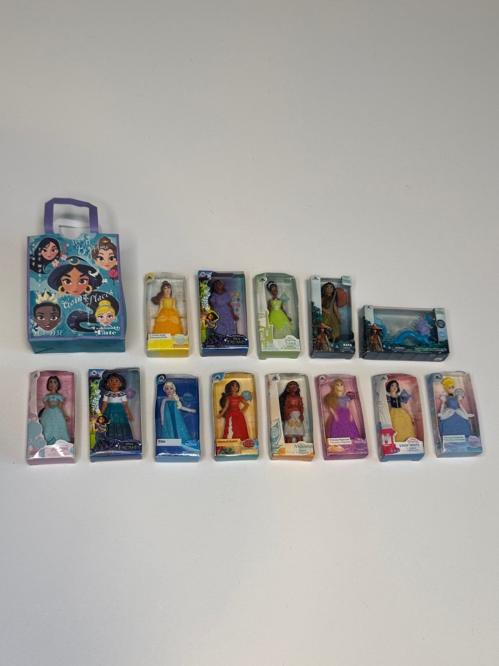 💛 13 Mini Brands Toys. 12 Disney Princess Dolls Assortment w/ mini shopping bag